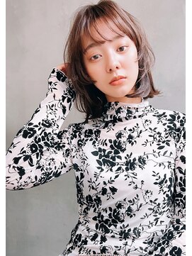 エイミー(Aimee) Aimee町田 シースルーバング×ミディアムレイヤー