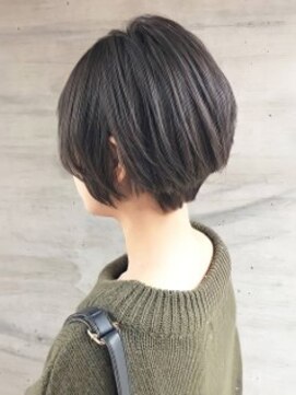 ソフトヘアカッターズ(soft HAIR CUTTERS) 白髪ぼかしハイライトベージュカラーコンパクトショート