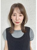 切りっぱなしミディ×長め前髪×グレージュ×レイヤーカットh