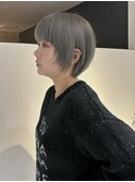 ショートボブ×顔周りレイヤー