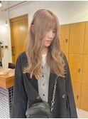 ミルクティーベージュ