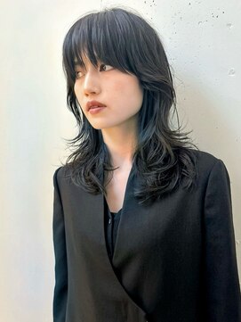 シティ(sity.) ウルフヘア　ウルフパーマ　レイヤースタイル