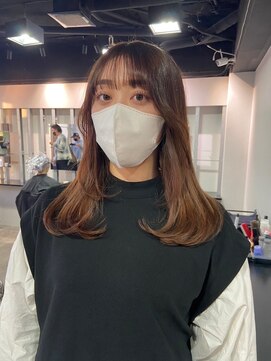 スティーロ 渋谷(Steelo) Steelo 小顔レイヤー×ライトベージュ