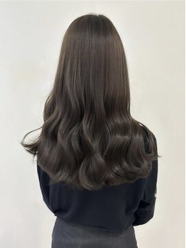 ロア(LORE) ミルクベージュ*レイヤーカット*セミロングヘア*30代40代50代