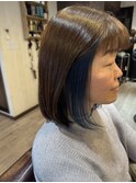 １月　イヤリングカラー　ブルー