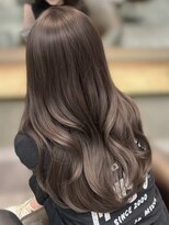 ベレーザ 渋谷(BELEZA)&nbsp;17971黒髪スモーキーブラウンワンホンレイヤーハッシュカット