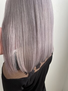 エモーション(emotion) ホワイトシルバー