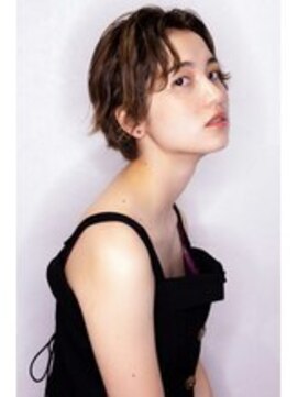 ラフィスヘアートゥルー 葛西店(La fith hair true) 【La fith】 外はねショートスタイル