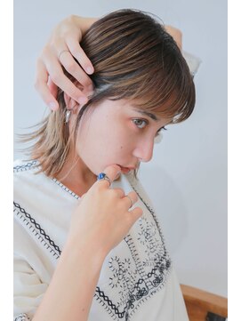 ナットナウ(NOT NOW) くびレイヤーエモージュワンカール小顔カットレイヤーカット