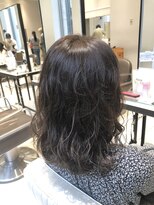 ネオリーブギンザ 銀座店(Neolive GINZA)&nbsp;まろやかグレージュとウェーブパーマヘア　(銀座美容室)