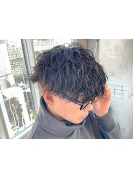 原宿の人気メンズサロンで培った、最新トレンドのツイストスパイラルパーマが人気◎[メンズパーマ]