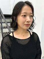 セル(CELL)&nbsp;ワンレンボブ パーマスタイル ナチュラルパーマ 艶感