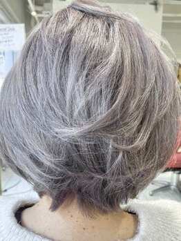 マイノリティー(Minority Produced By TOPHAIR)の写真/髪と頭皮に優しい多数のカラー剤を取扱い♪何度も繰り返すカラーだからこそ、ダメージレスに美しく！！