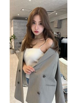 エヌ 大阪梅田店(enu) 【大阪梅田】ミルクティーベージュ×韓国風くびれ巻き