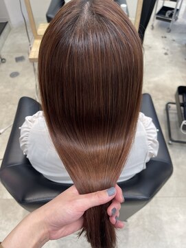 イヴォークトーキョーオーサカ(EVOKE TOKYO osaka) 髪質改善 縮毛矯正 カラー カット ロング レイヤー