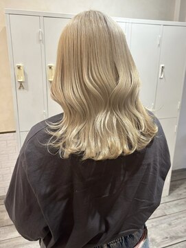 ロメオ 京橋(ROMEO) やわらかブロンドカラー