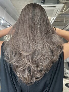 アポロ 横浜駅店(apollo) xブリーチ/ホワイトグレージュ/レイヤーカット/チェリーブラウン