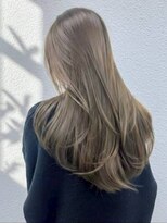 ミロアヴィタ 平尾(miroa vita)&nbsp;ベージュカラー 艶髪 髪質改善 顔周りレイヤー 透明感カラー