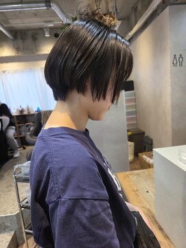 イット(it.) it. YUI ショートボブ