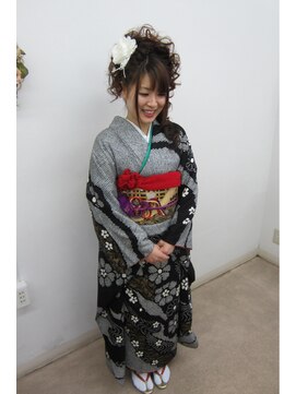 美容室イーナ(e na) サイドアップと着付け★