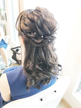 ロカット サロン(Roquat Salon) ミディアムハーフアップアレンジ【ヘアアレンジ　立川/立川南】