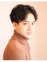 ノイセル(Noisyle)&nbsp;コンマヘア トランクスヘアセンターパートソフトツーブロック