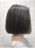 ハイライトが可愛いクラシカルノーブルショートボブ