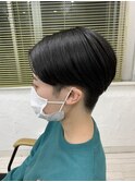 刈り上げ女子、センターパート、ツーブロック【原宿、表参道】
