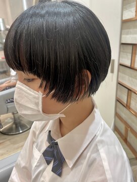 ボネッカ 鶴見(BONECCA) マッシュショート【上岡茉央】