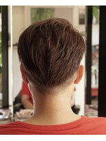 グリース(GREASE)&nbsp;若者に負けないツーブロック！