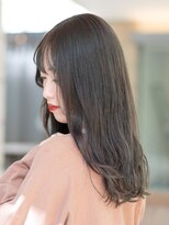 シロ(SiLO)&nbsp;赤み消し暗めオリーブグレージュカラー◇