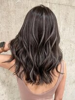 ヨロ 小岩(YOLO)&nbsp;ハイライトグラデーションカラーオージュアダブルカラー白髪染め