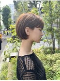 ショートボブ