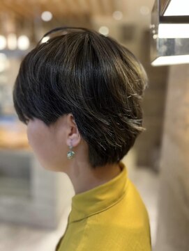 エムテコ(M.techo) ショート×ハイライト