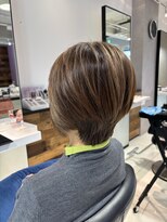 バイブス バイ ケンジ(vibes by KENJE)&nbsp;地毛を活かした白髪ぼかし