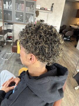 ロム(ROM) プードルパーマ×ハイライト