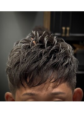 銀座 シノ 本店(shino) メンズショート　ダウンバング　刈り上げ　フェード　ビジネス