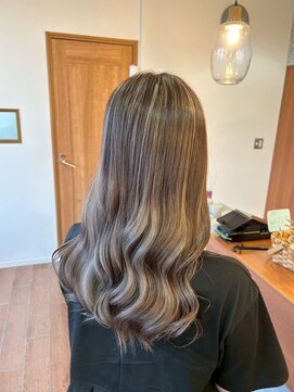 ノット 成田公津の杜(Knot) 黒髪/オリーブグレー/小顔/ココアベージュ/成田公津の杜駅