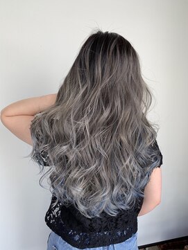 ブリッツ レボ(BLITZ-REVO) 着物ヘア/ダークアッシュ/ミディアムレイヤーカット/柏駅