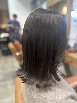 ニューラインギンザ(New-Line 銀座) 外ハネミディ