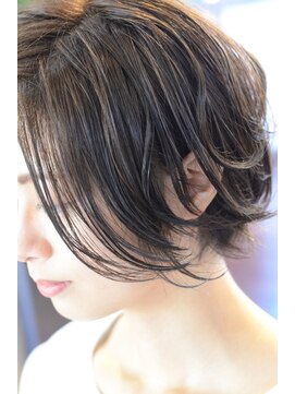 ピースリーヘア バイ カーサ(peathree.hair by CASA) ショートグラデーション×グレージュ