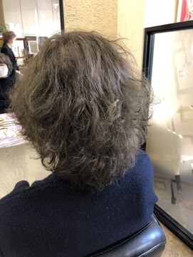 エイチ エアー ダヴ H air DAV調布北口 レイヤーカット。