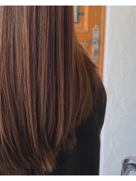 パディントン(Paddington) 艶感☆スリーク・ストレートヘア♪