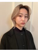 センターパート 、ホワイトベージュ、ブロンド【木原】