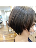 アローズソワン(HELLO'S SOIN)&nbsp;クセ毛もまとまるショートスタイル 3/2５