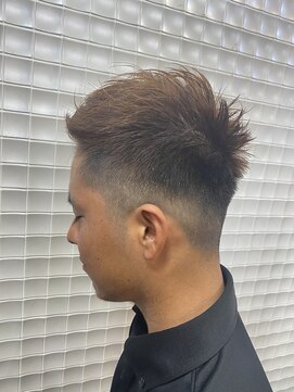 グロウトヨサキワン(GLOW TOYOSAKI ONE) メンズグラデーション刈り上げ