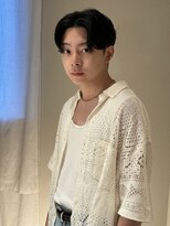 センターパートニュアンスパーマダウンパーマコンマヘア黒髪