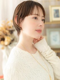 カバーヘア ブリス 上尾西口店(COVER HAIR bliss) シールスルーバング前下がりミニボブショートa上尾20代30代40代