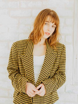 スタリー(Starry) 柔らか透明感ゆるウェーブミディ/20代/30代/40代/ハレマチ通り