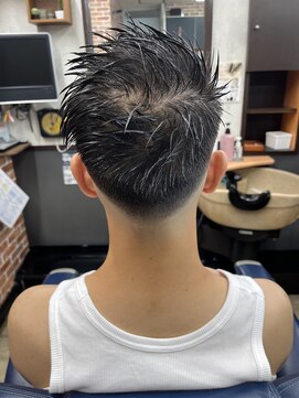 バーバ アンド ビューティーサロンヤマモト(Barber&Beauty salon yamamoto) ロースキンフェード